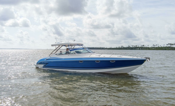 2017 37 Formula 370 SS Bluebird Starboard(2)jpg