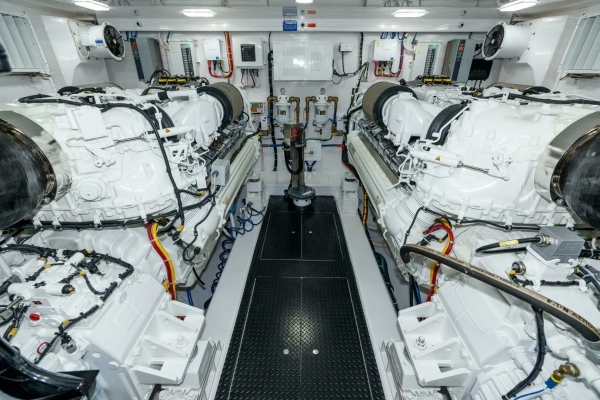 2025 Viking 90