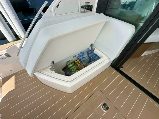 2025 Tiara Yachts 60