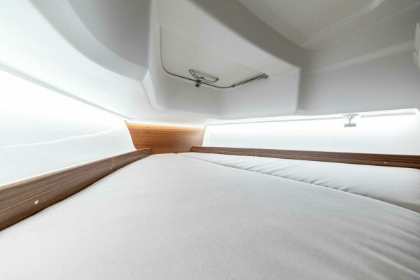 Nimbus Tender 8 Berth