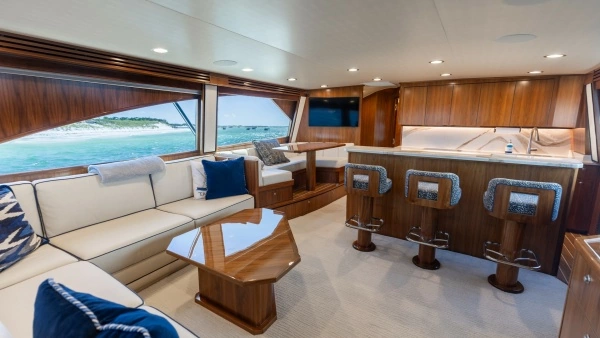 2022 Viking 68