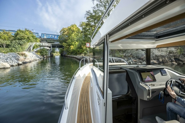 2027 Nimbus Commuter 9 30ft Nimbus Yacht For Sale