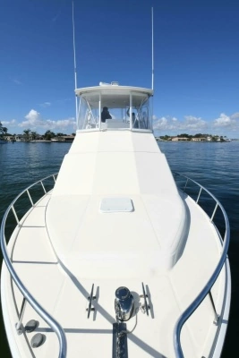 2001 Cabo 35