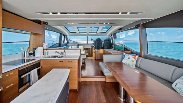 2019 Princess 65