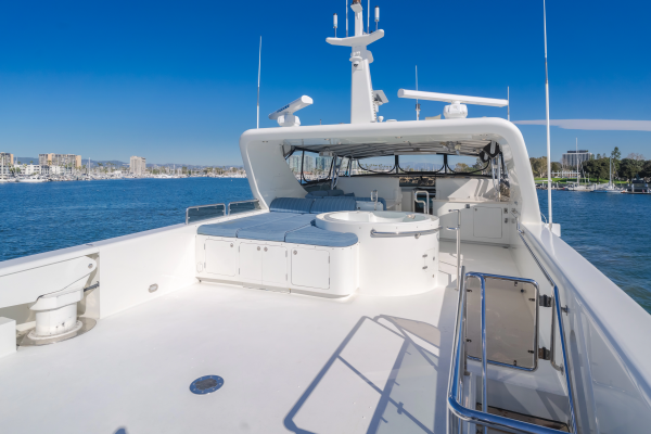 Active Octo 104ft Destiny Yacht For Sale