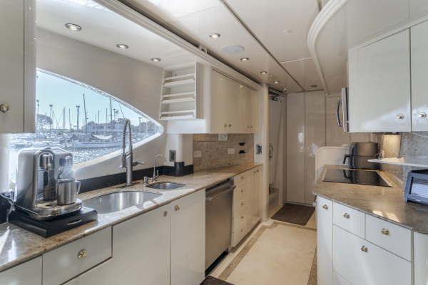 Active Octo 104ft Destiny Yacht For Sale