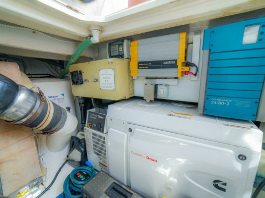 YOLO 50ft Fairline Yacht For Sale