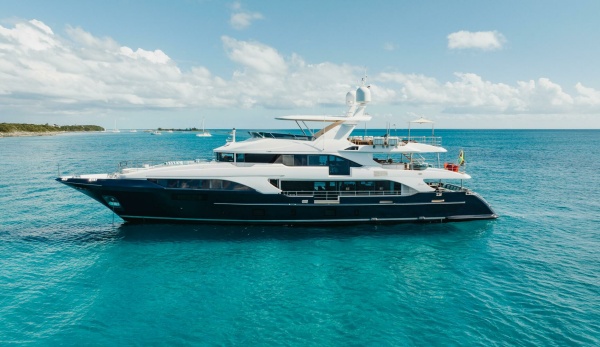132ft Benetti Yacht For Sale