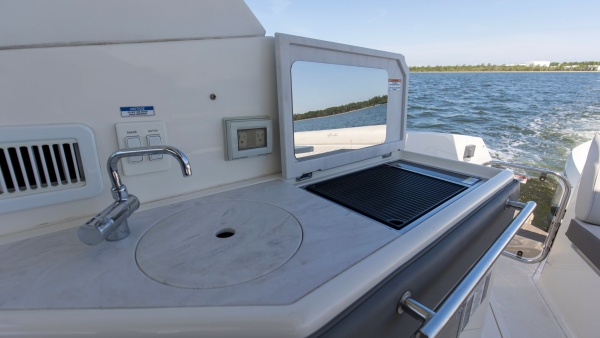 Raya Sunshine 32ft Sea Ray Yacht For Sale