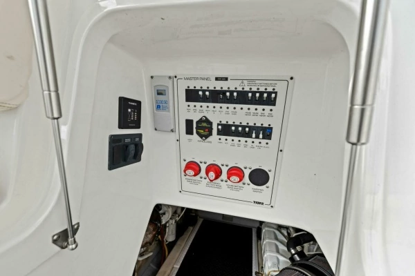 2013 Tiara Yachts 39