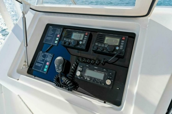 2003 Viking 48