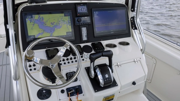 2005 Triton 34