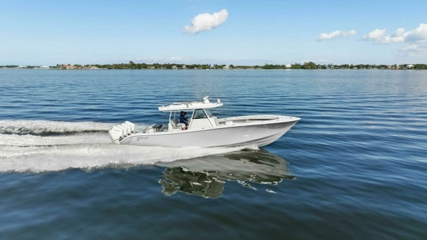 2023 Yellowfin 39