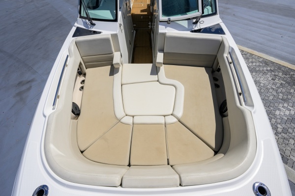 Boston Whaler 32 - Veronica
