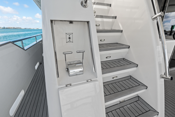Aleniel 87ft Johnson Yacht For Sale