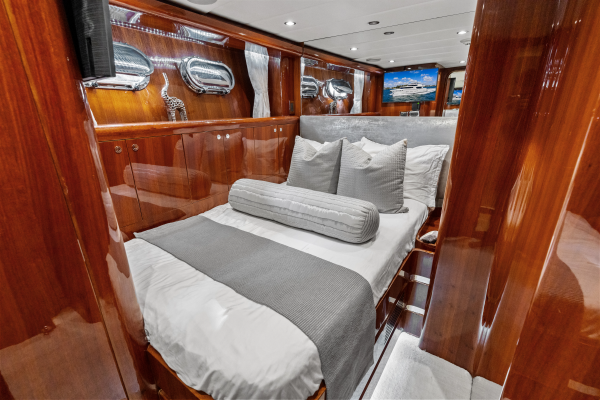 Aleniel 87ft Johnson Yacht For Sale