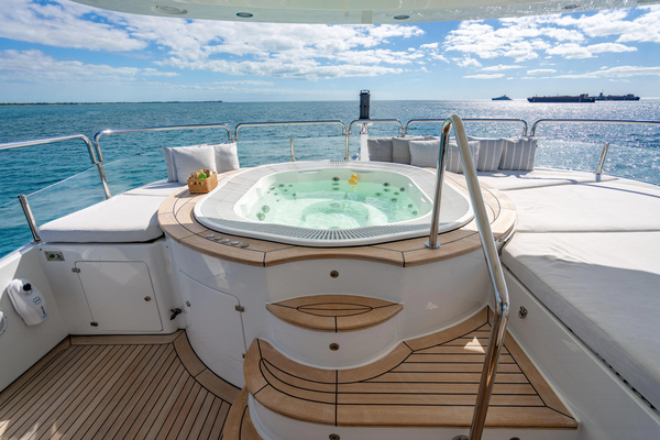 2011 Benetti 121