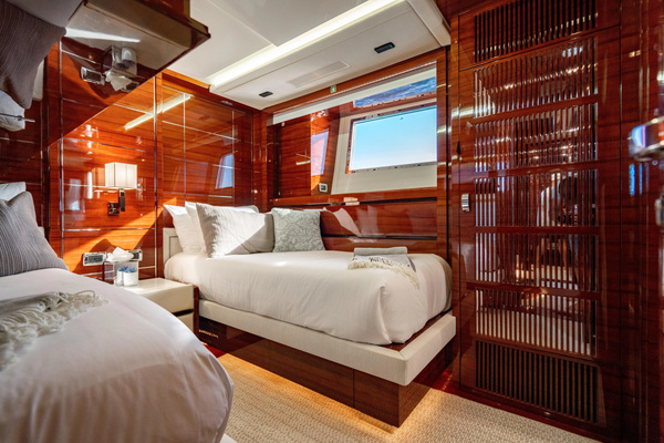 2011 Benetti 121