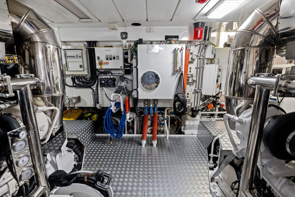 2011 Benetti 121