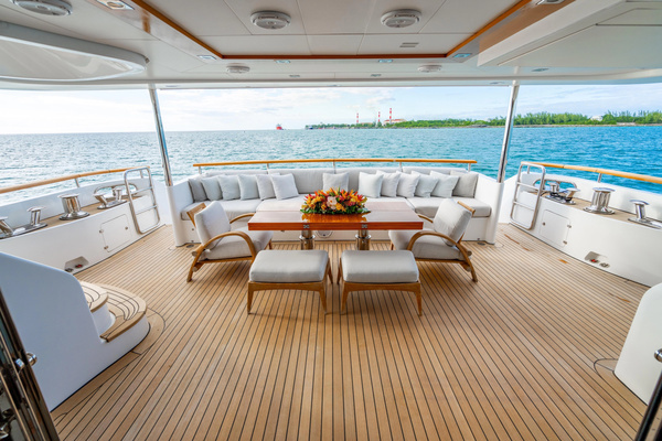 2011 Benetti 121