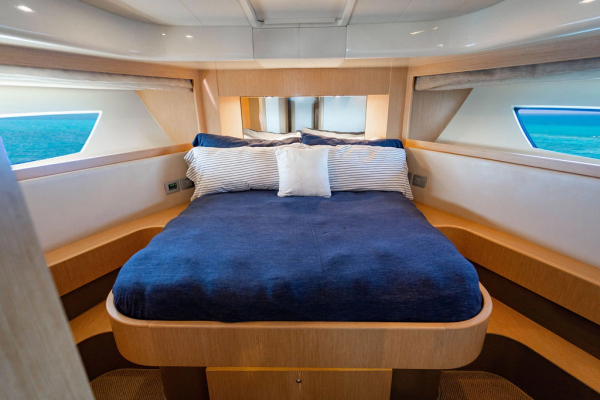 Amigos 62ft Ferretti Yachts Yacht For Sale