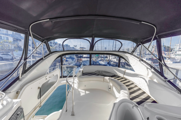 ANCHOR MANAGEMENT 39ft Meridian Yacht For Sale