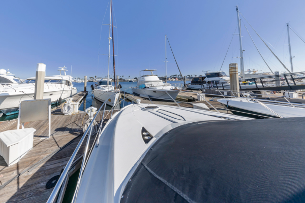 ANCHOR MANAGEMENT 39ft Meridian Yacht For Sale