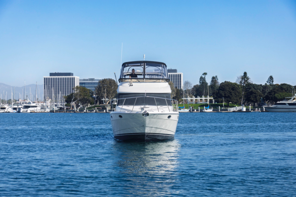 ANCHOR MANAGEMENT 39ft Meridian Yacht For Sale