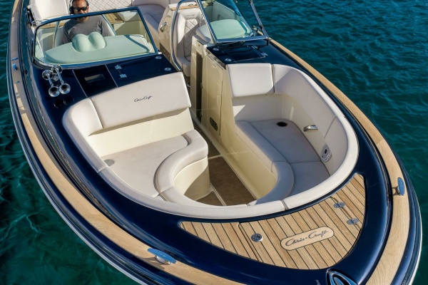 2LW 34ft Chris Craft Yacht For Sale