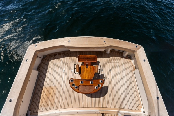 2008 Viking 68 Skybridge 