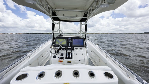 34ft Triton Yacht For Sale