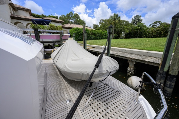 Midnight Moon 85ft Horizon Yacht For Sale