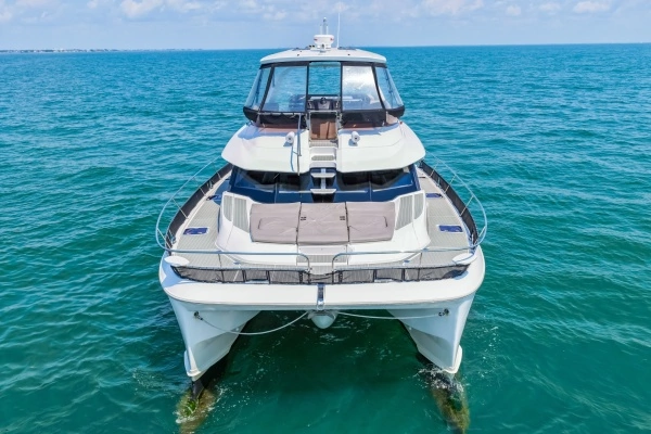2021 Aquila 44
