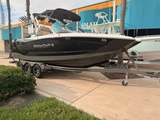 24ft Mastercraft Yacht For Sale