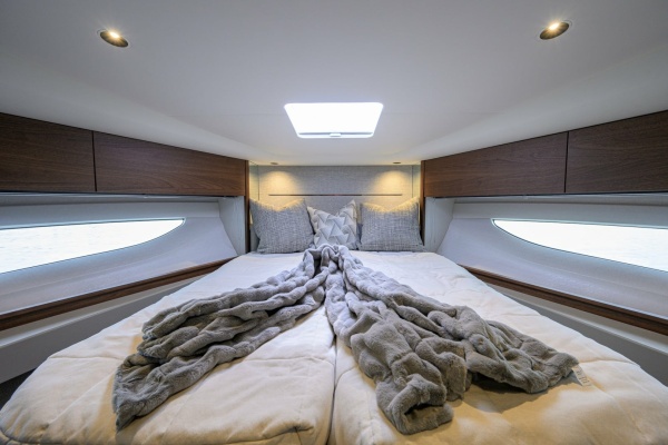 Crown 50ft Princess Yacht For Sale