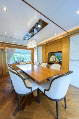 Midnight Moon 85ft Horizon Yacht For Sale