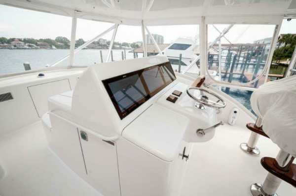 KNOT on CALL 60ft Hatteras Yacht For Sale