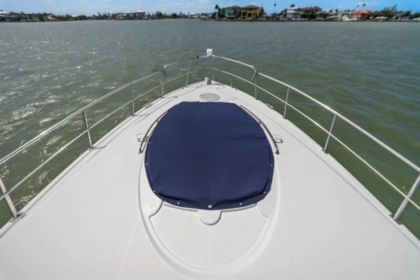 2012 Cruisers Yachts 54
