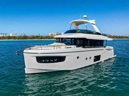 2019 Absolute 52