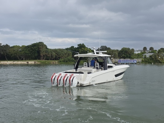 BFT 42ft Boston Whaler Yacht For Sale