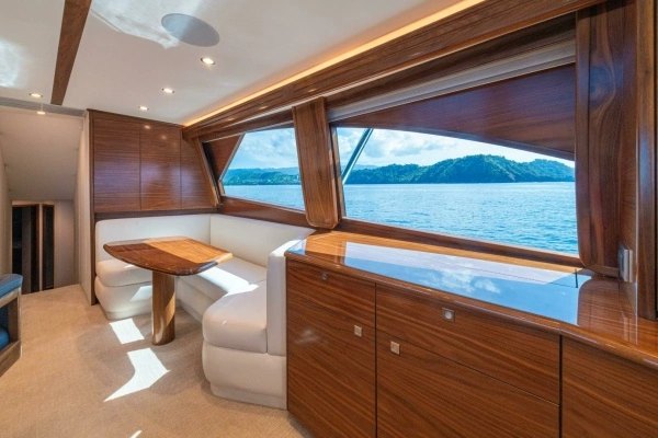 2025 Viking 58