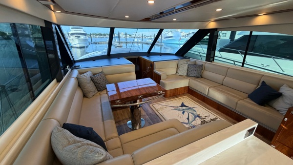 2021 Riviera 57 Enclosed Bridge 60ft Riviera Yacht For Sale