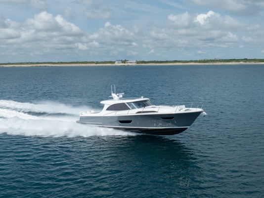 Stingray Gray 50ft ECLIPSE Yacht For Sale