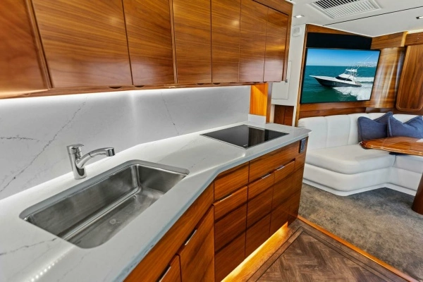 2023 Viking 54