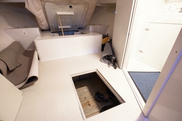 Lone Piranha 46ft Chesapeake Yacht For Sale