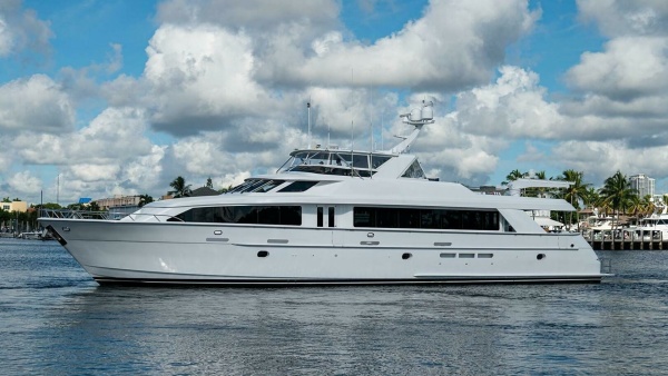 Magnum Ride 100ft Hatteras Yacht For Sale