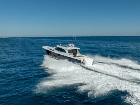 ECLIPSE 505 Shadow Yacht For Sale