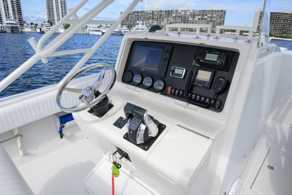 31ft Jupiter Yacht For Sale