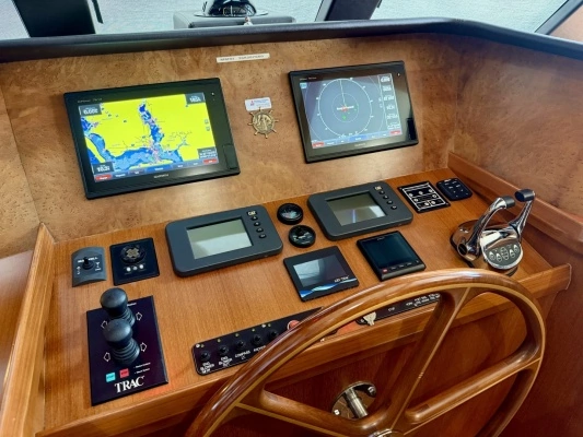 2012 Alaskan 70