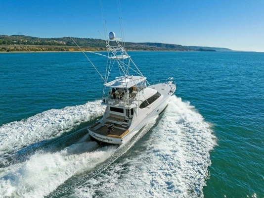 2007 Hatteras 64